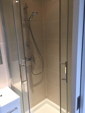 Après – Studio 2 – Douche – 199 rue du Fbg St Denis